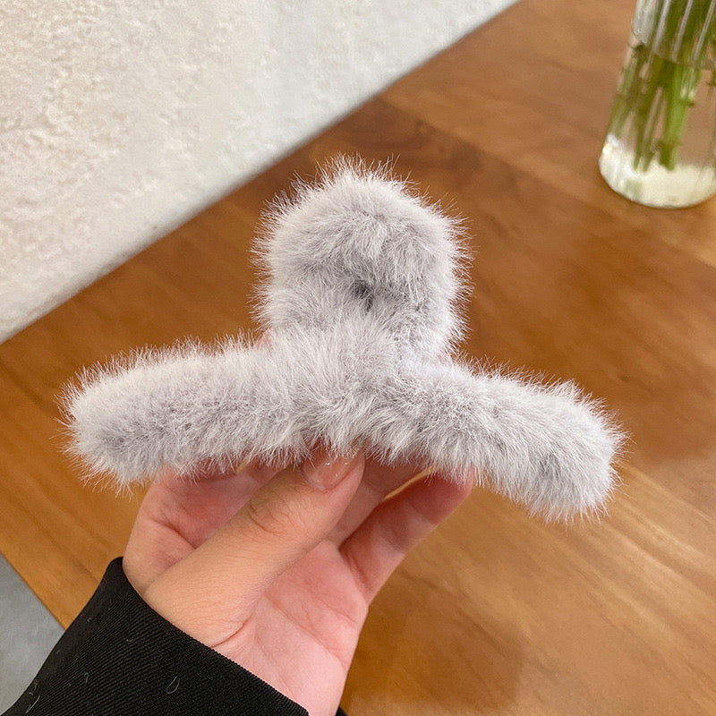 Fluffy faux fur claw clip