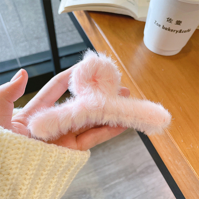 Fluffy faux fur claw clip