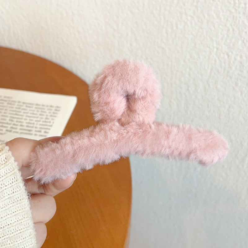 Fluffy faux fur claw clip