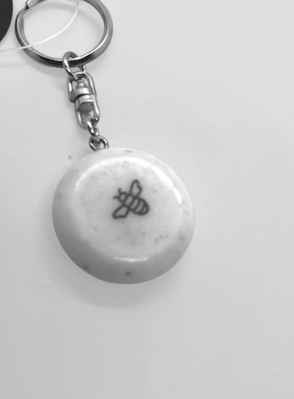 Pebble keyring  Natural marble white complete with an inspiring quote