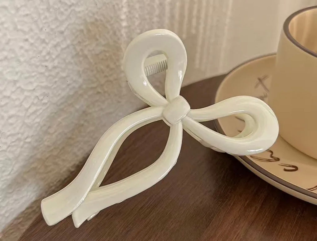 Bow shape claw clip Colour choice